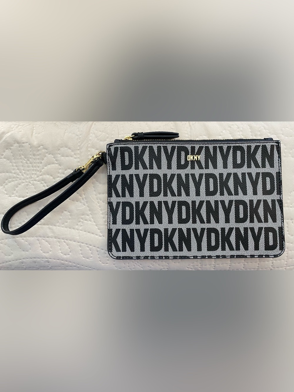 Never Used! DKNY Logo Wristlet Purse - Designer Pouch - Donna Karan New York Bag